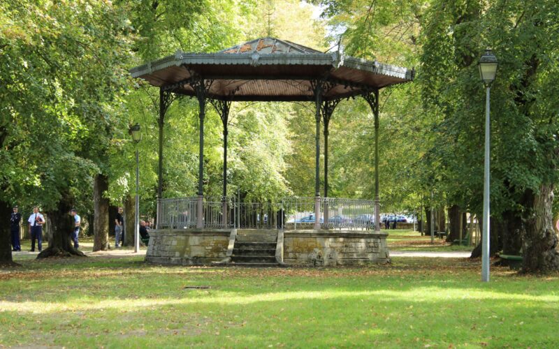 Kiosque-2JPG##Kiosque##Bridoux Michèle ##